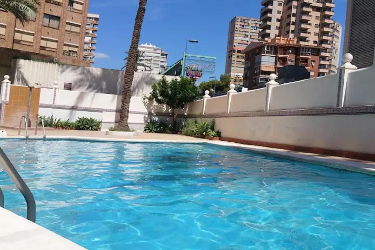 شقة Benidorm Rocas One, Un Oasis A 100 Metros Del Mar المظهر الخارجي الصورة